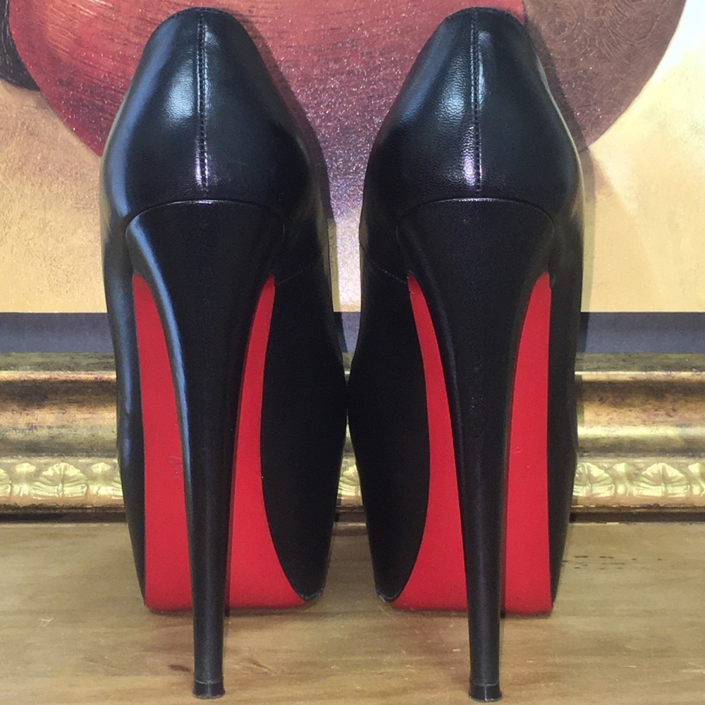 Christian Louboutin Daffodile Black Leather Pumps